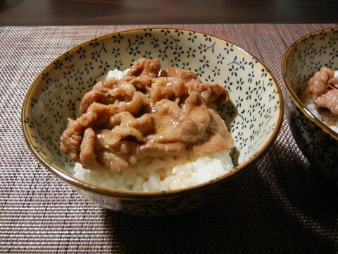 スキヤキ丼